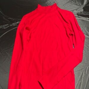 St John’s Bay XS essential mock neck long sleeve red top